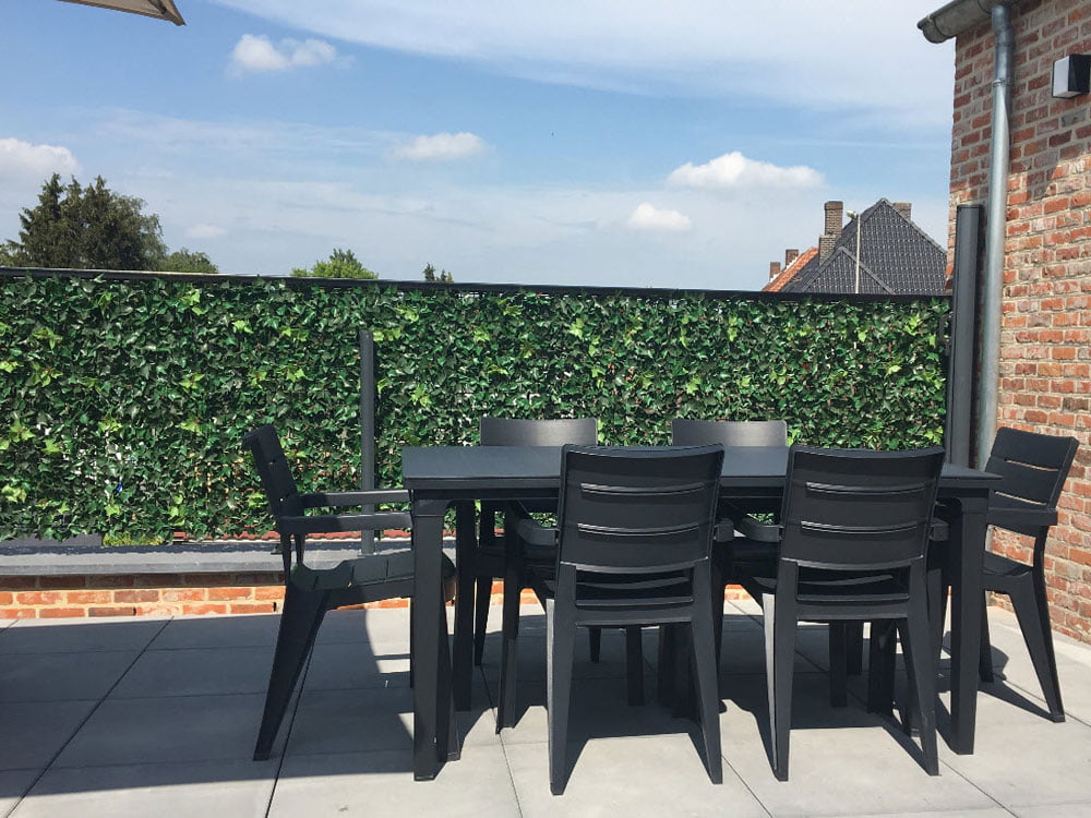 Kunsthaag hedera bloem op draadgaas Kunsthaag hedera bloem op draadgaas